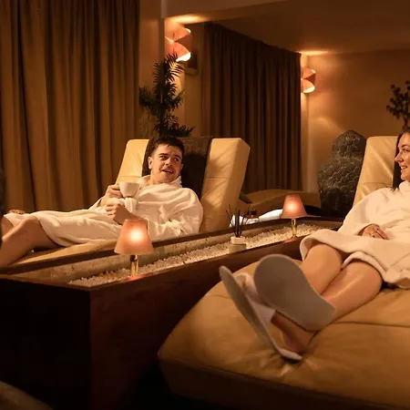 酒店 红色城堡酒店