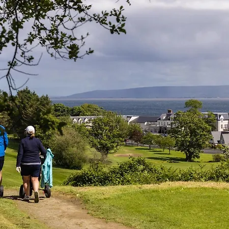 酒店 红色城堡酒店