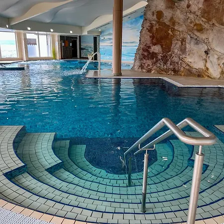 Hotel Redcastle
