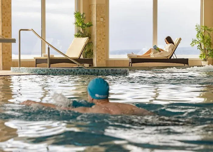 Redcastle Hotel Hotel 4*