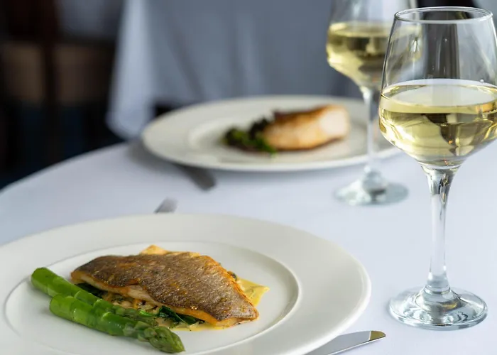 Redcastle Отель Мовилл