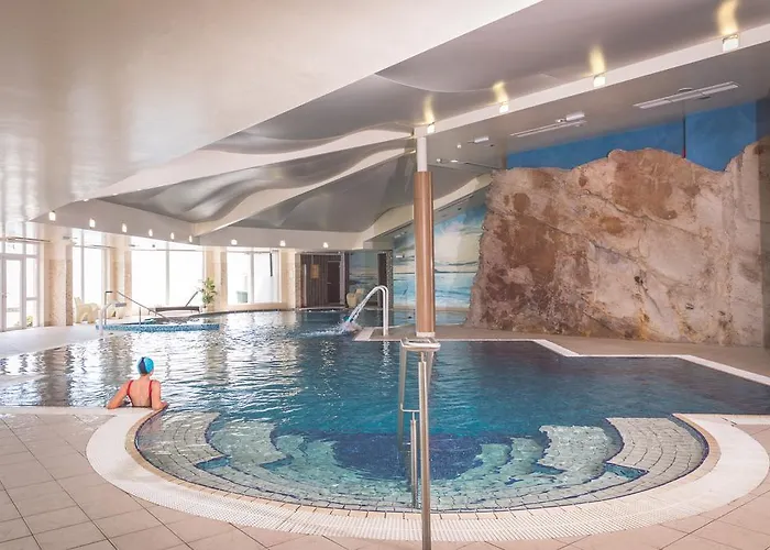 Redcastle Отель 4*