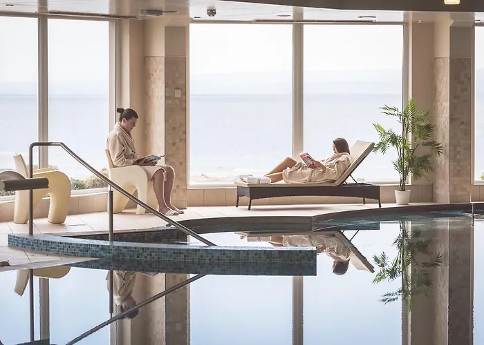 Hotel Redcastle Hotel 4*